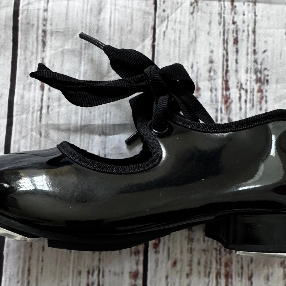 Weissman Black Patent Tap Shoes Size 8.5 Girls Dance Shoes
